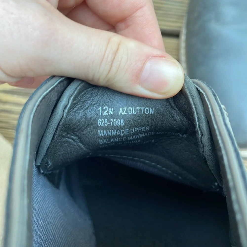 Arizona Dutton Lace-up Chukka Boots